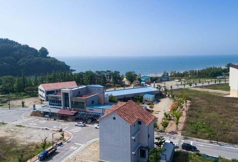 Buan Cozy Cabin Pension