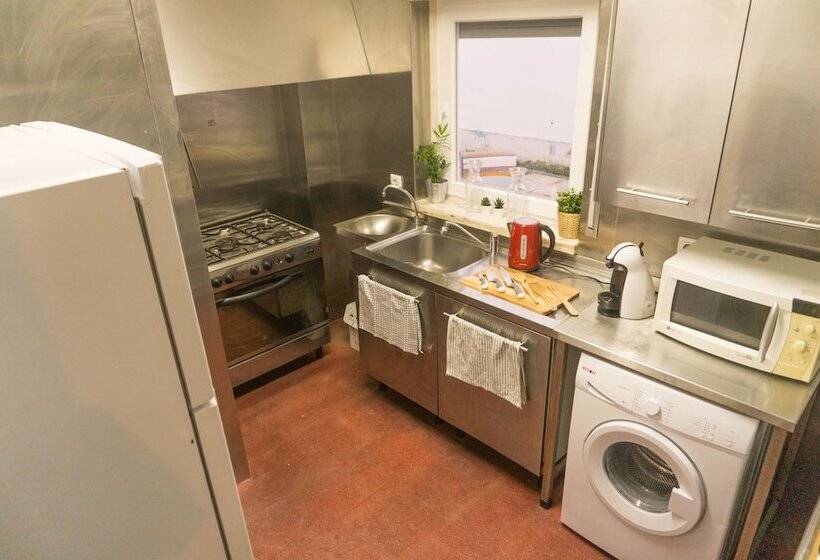 Hospedium República Surf House Hostel