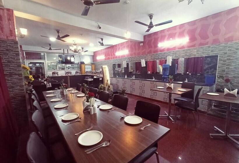 בית מלון כפרי Anand Lok Vatika