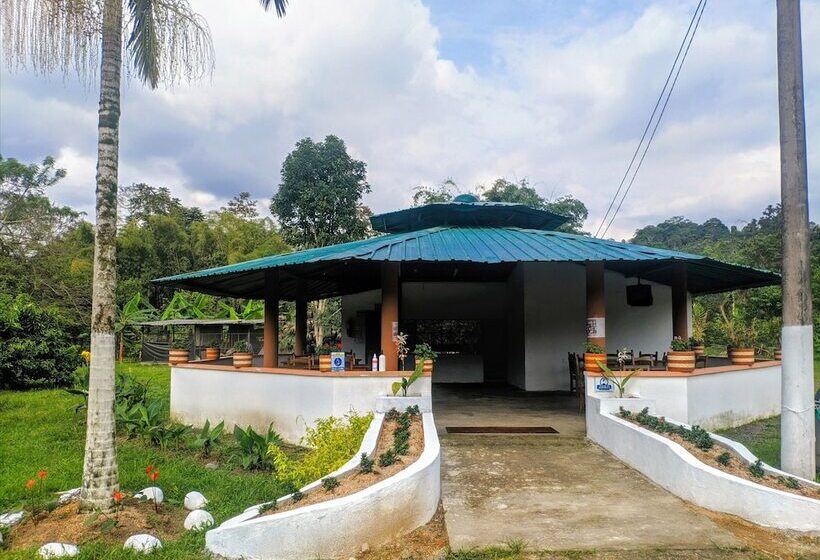 فندق Puerto Quito Lodge