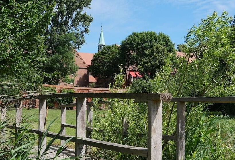 Отель Zentrum Kloster Lehnin