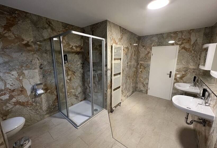 M&m Hotel   Seevetal