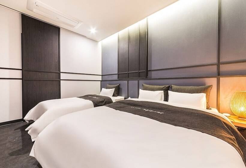 Мотель Hwaseong Signal