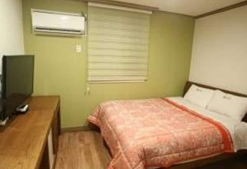 פנסיון Suncheon Gilstay Guesthouse