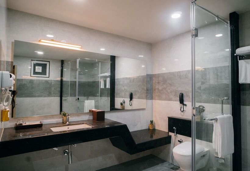 Playotel Premier Guna