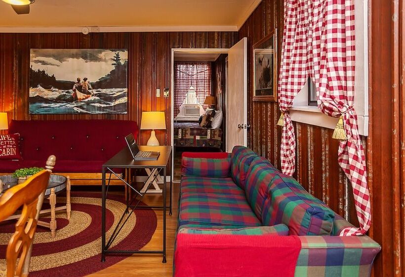 Sasquatch Cabin