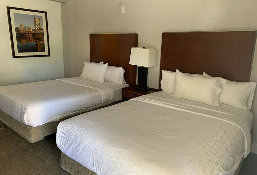 فندق Super 8 By Wyndham San Jose Airport