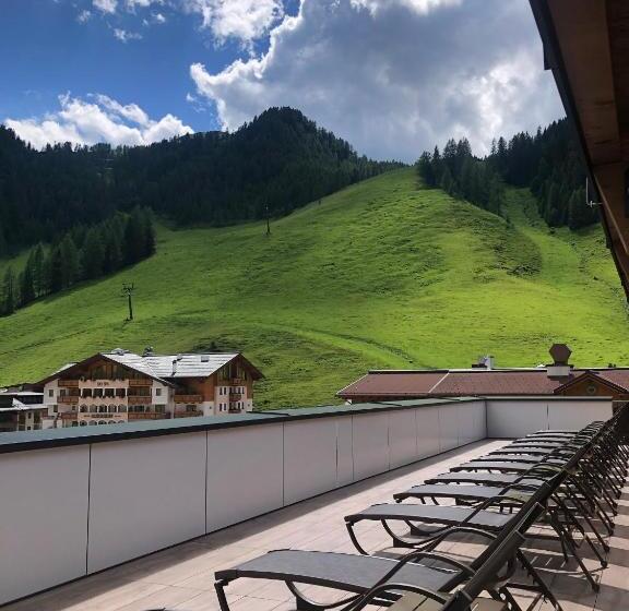 Отель Firstpeak Zauchensee