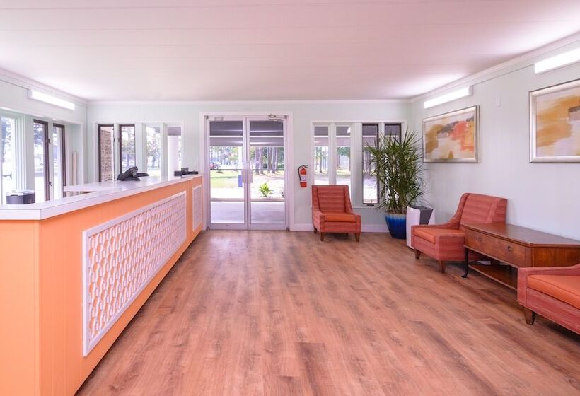 فندق Heart Of Manteo Motor Lodge