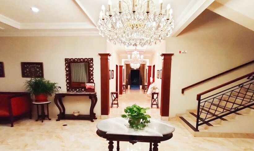 هتل Inan Boutique Suites Syariah By Ziri