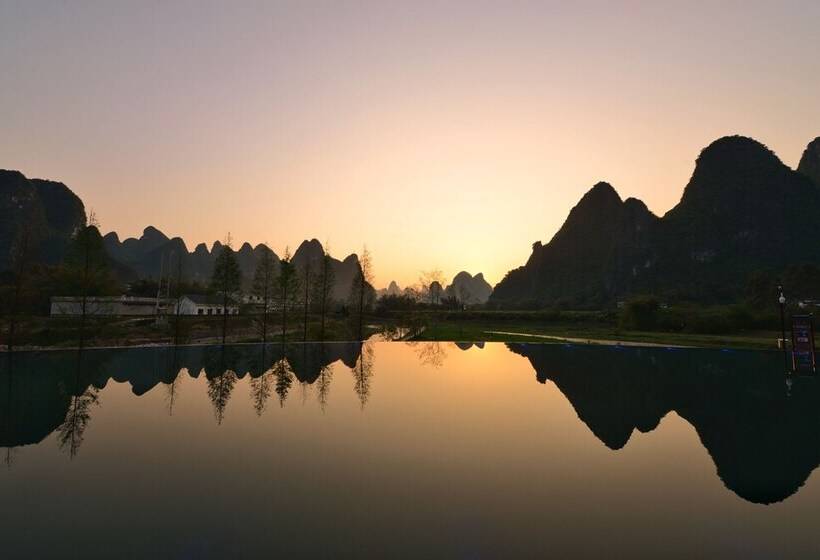 Отель Leisure Tourism Resort Narada Guilin