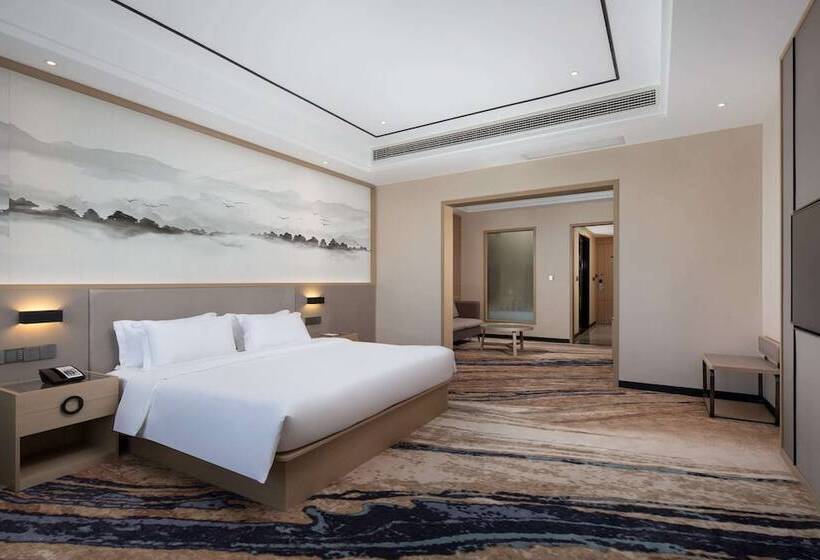 فندق Ramada By Wyndham Guangyuan Zengjiashan Resort