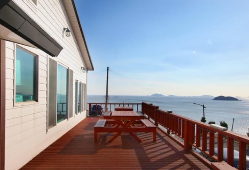 Jindo Arirang Beach Pension