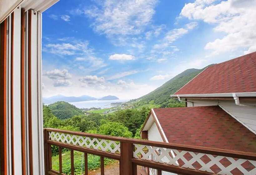 Namhae Baramkkot Pension