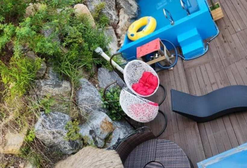 פנסיון Gapyeong Bluel Pool Villa
