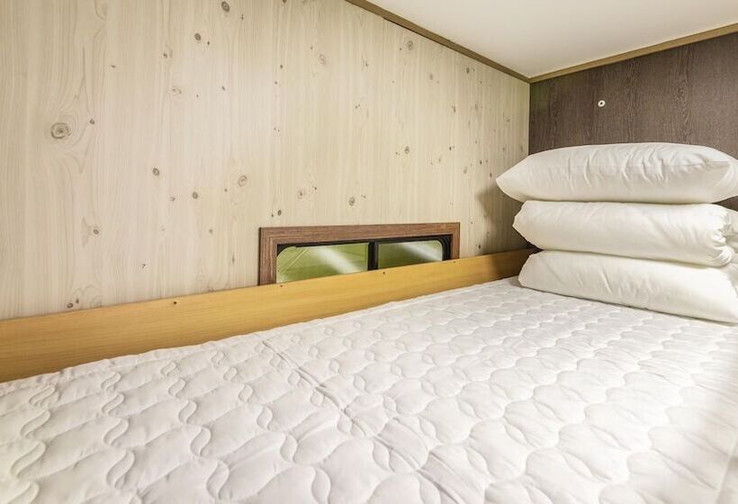 פנסיון Gapyeong Cheongchun Glamping & Caravan