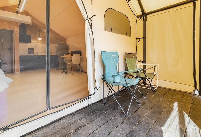 פנסיון Gapyeong Cheongchun Glamping & Caravan