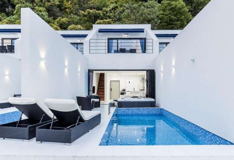 Pensió Hapcheon Rest Pool Villa