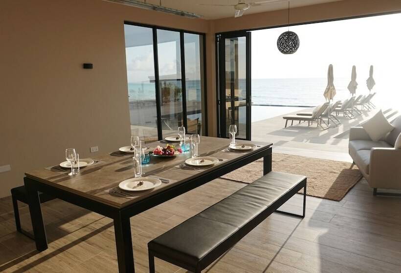 بنسيون Room In Guest Room   Villa Bluu At The Beach