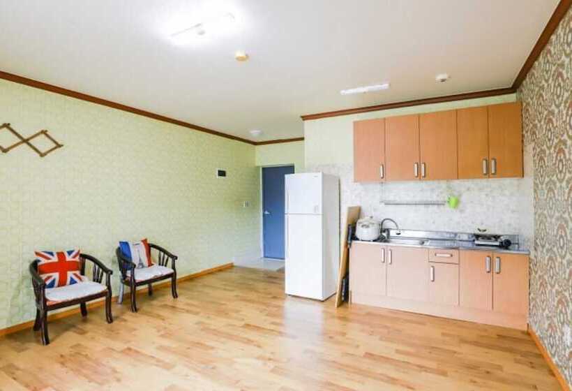 Gapyeong Chueok Mandeulgi Pension