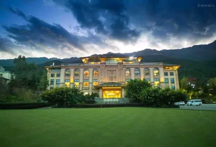 فندق Dali Art Golf