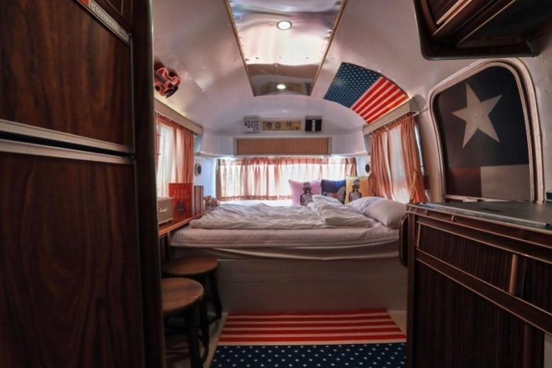 פנסיון Out Of Park