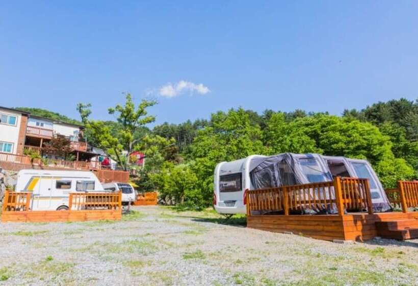 Pensão Gapyeong Captain Caravan And Glamping
