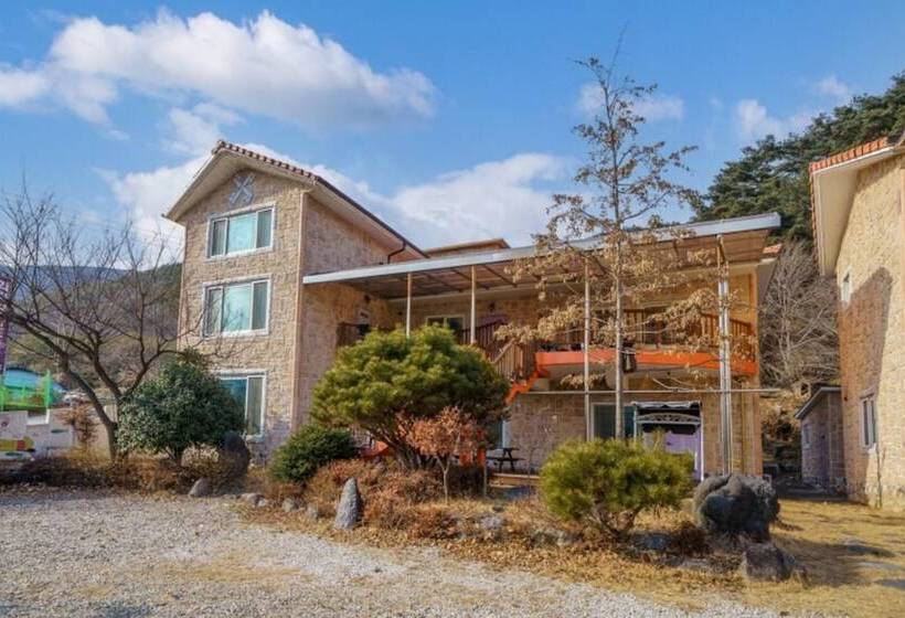 بنسيون Hamyang Jiri Resort Bed And Breakfast