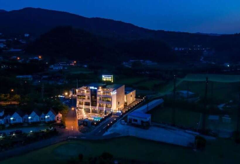 פנסיון Hapcheon Ylang Ylang Pool Villa