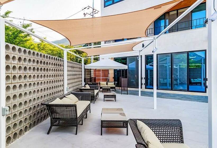 פנסיון Hapcheon Ylang Ylang Pool Villa