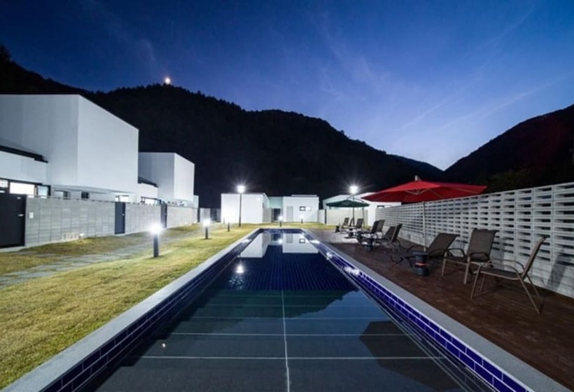 פנסיון Hongcheon Uno House Pool Villa