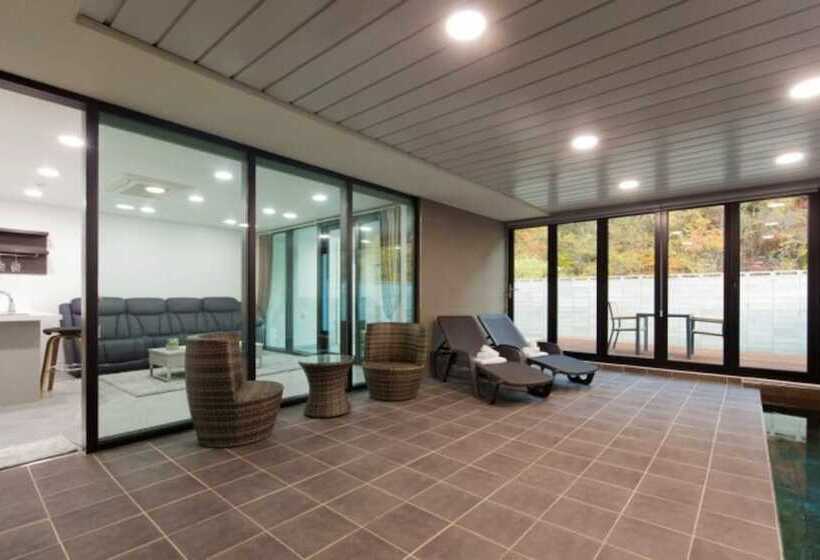 פנסיון Hongcheon Uno House Pool Villa