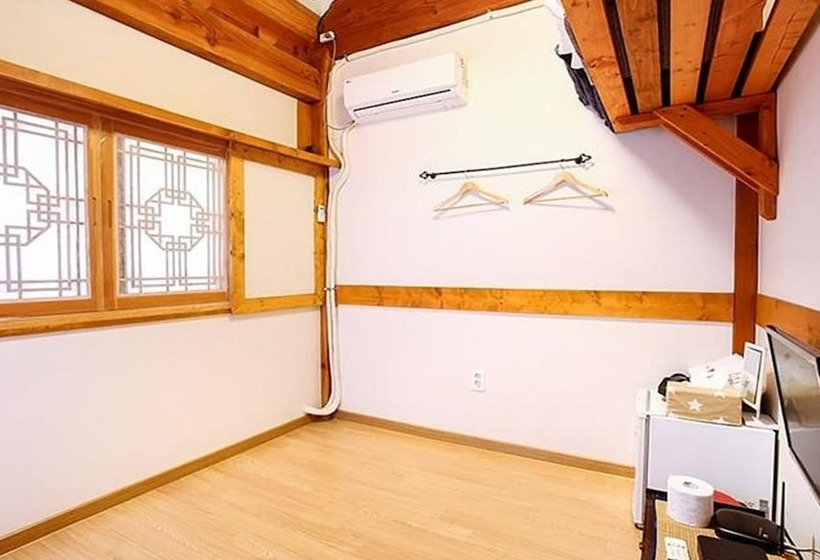 بنسيون Jeonju Constellation Hanok Stay