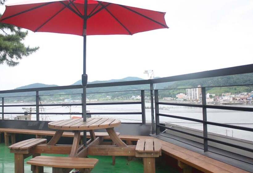 膳宿费 Namhae Myeongpum Guest House