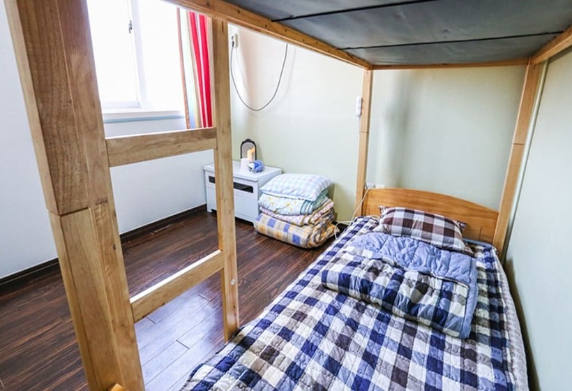بنسيون Tongyeong Gooreum Guest House