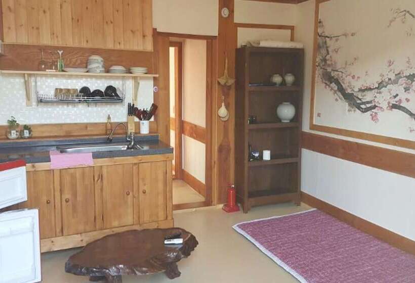 بنسيون Yangpyeong Jangsu Village Hanok Stay