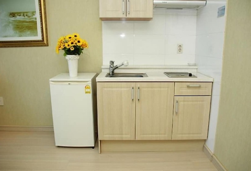 Yangyang Sea Garden Pension