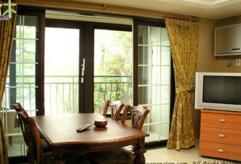 Yangyang Sea Garden Pension