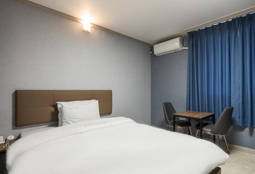 Motel Damyang Changpyeong G