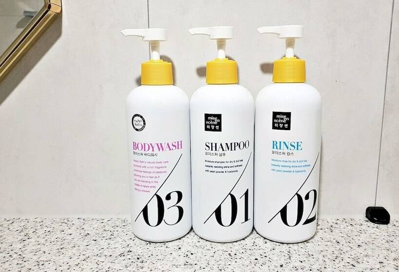 فندق على الطريق Gunsan H