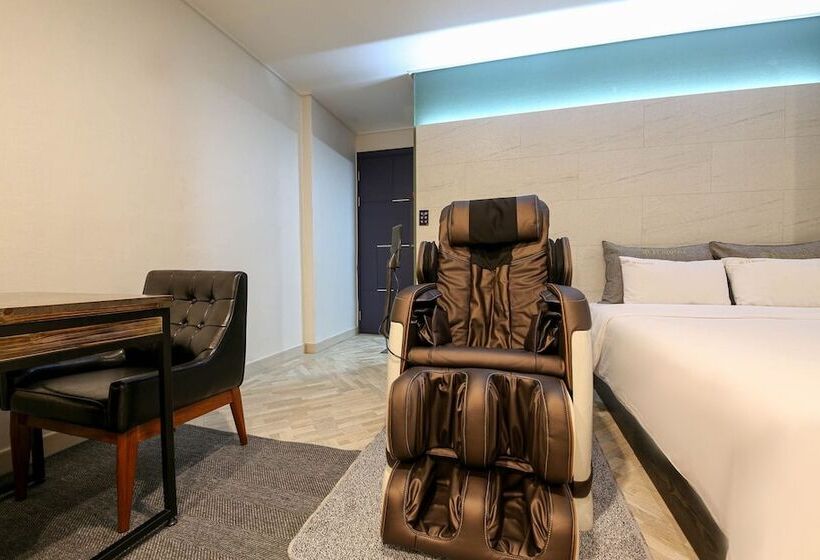 فندق على الطريق Gunsan H