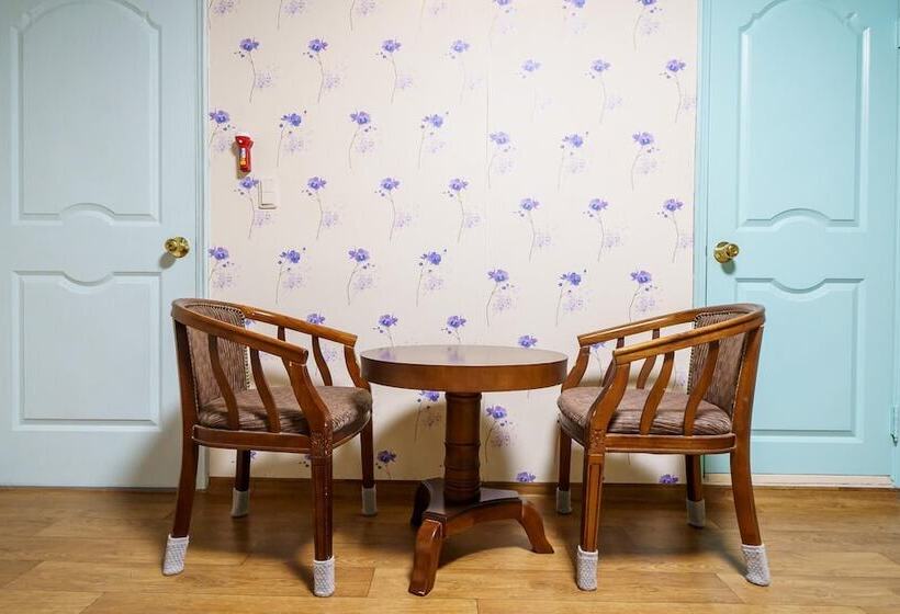 汽车旅馆 Hongcheon Cello