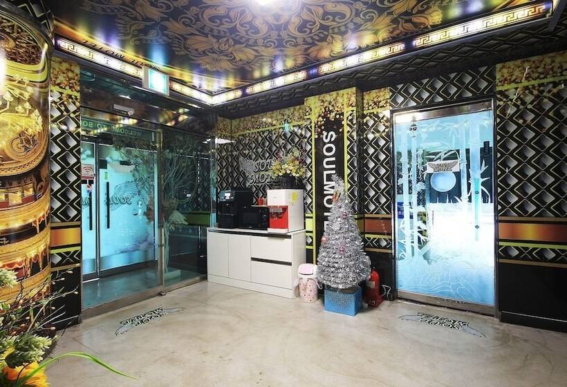 فندق على الطريق Jeonju Deokjindong Hotel Soul