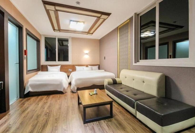 مُتل Jinju Hotel Daom