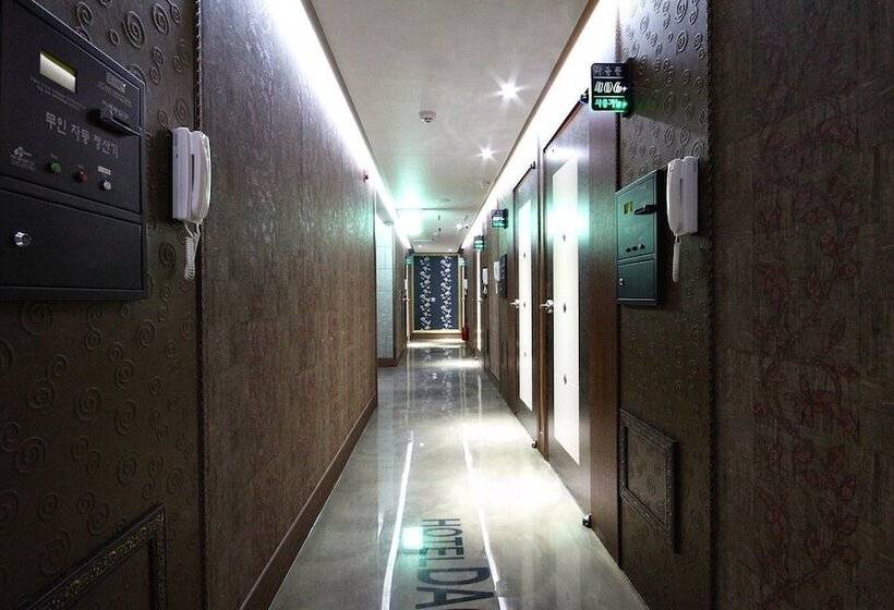 مُتل Jinju Hotel Daom