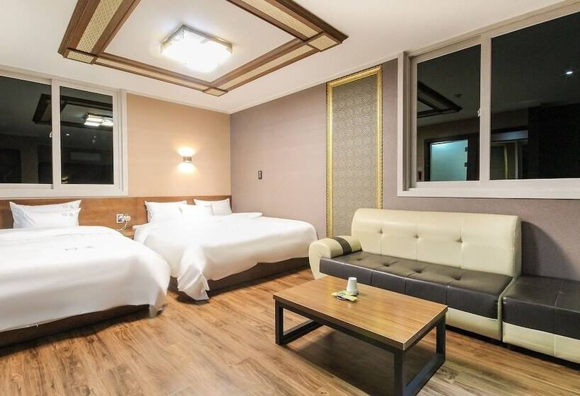 مُتل Jinju Hotel Daom