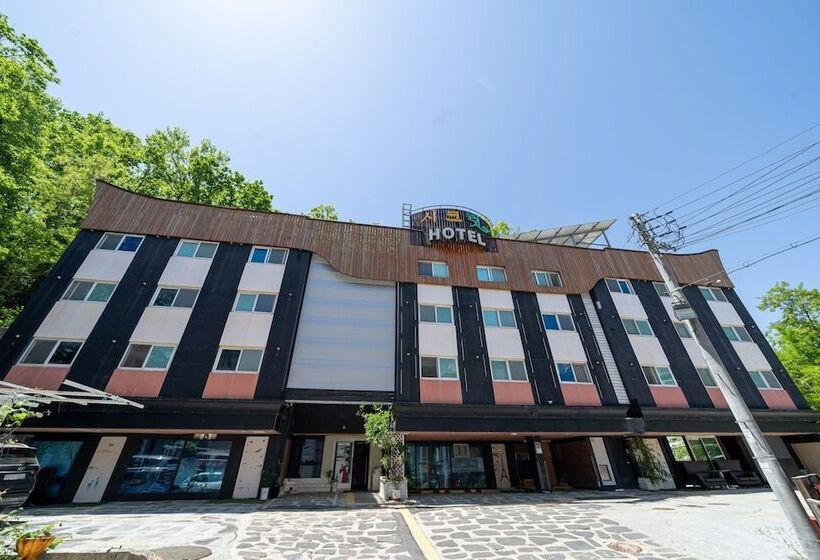 فندق على الطريق Secret Hotel Paju