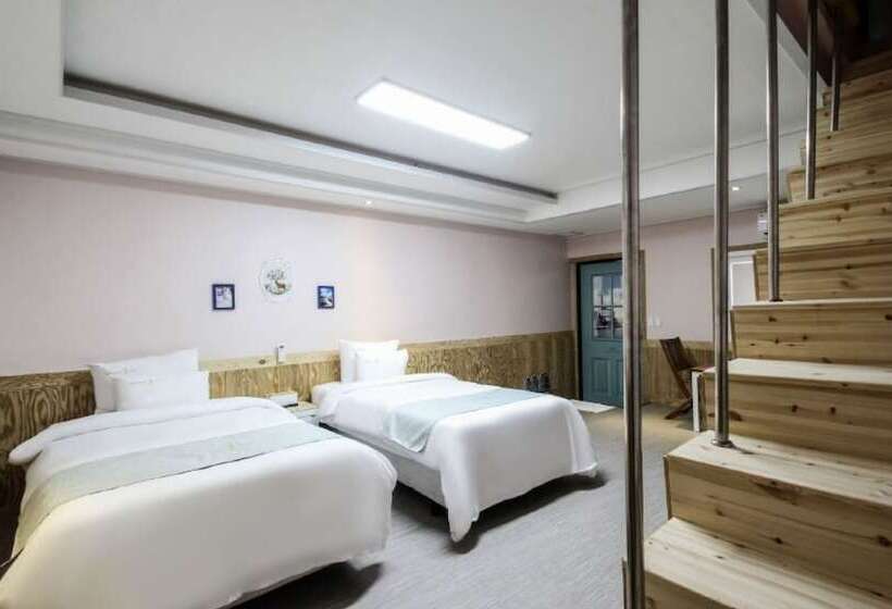 فندق على الطريق Sacheon Hall In One