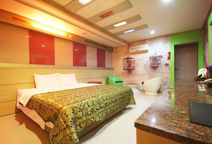 Motel Sacheon Lapis