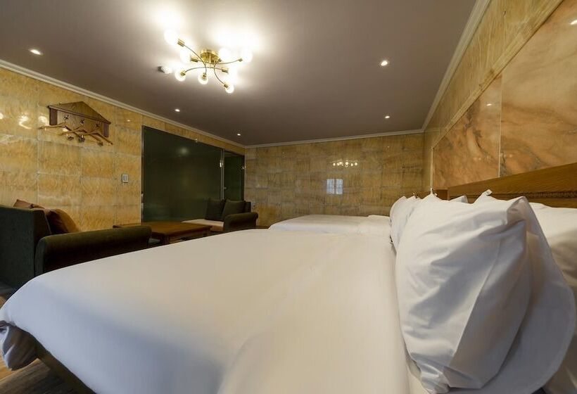 モーテル Tongyeong Hotel Opera